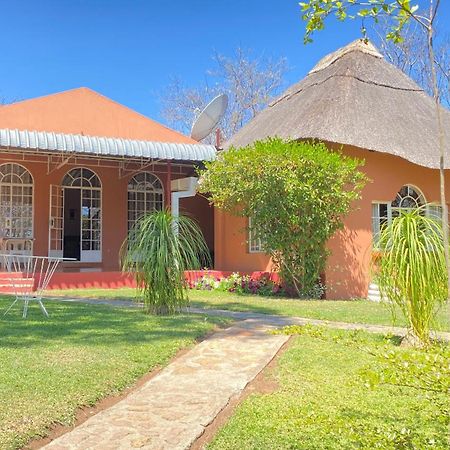Lynns Guest House Bulawayo Exterior foto